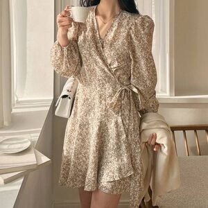 New Floral Long Sleeve Dress Cream